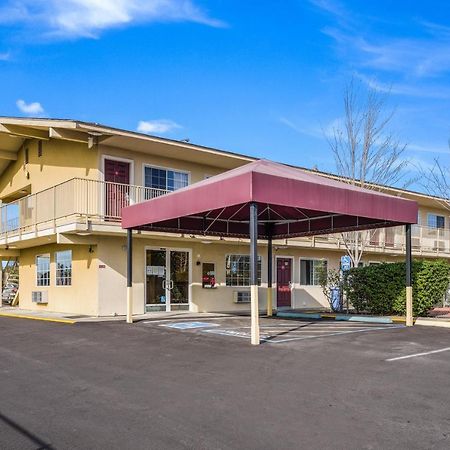 Americas Best Value Inn - Petaluma Exterior photo