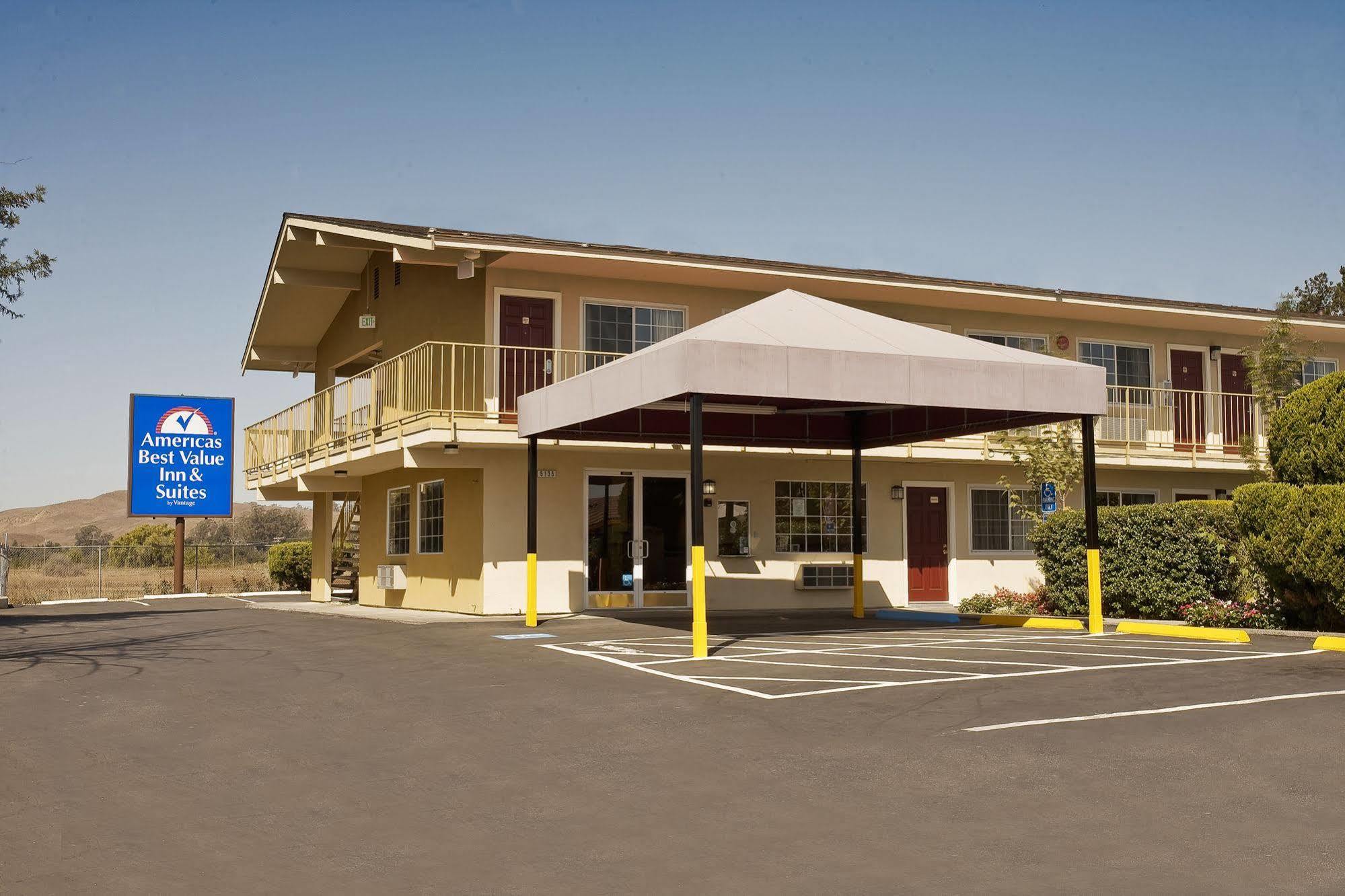 Americas Best Value Inn - Petaluma Exterior photo